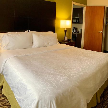 Holiday Inn Express Hotel & Suites Edmond By Ihg מראה חיצוני תמונה
