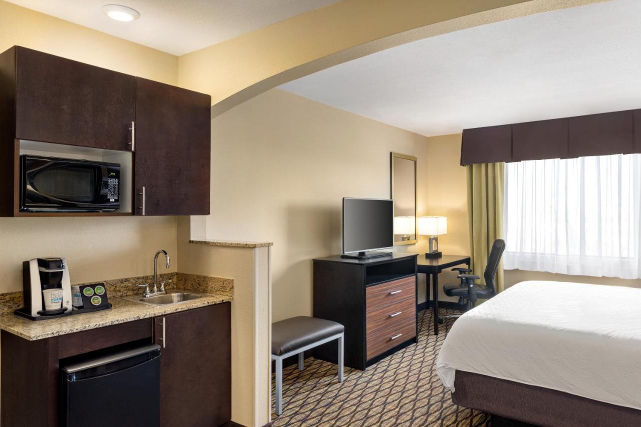 Holiday Inn Express Hotel & Suites Edmond By Ihg מראה חיצוני תמונה