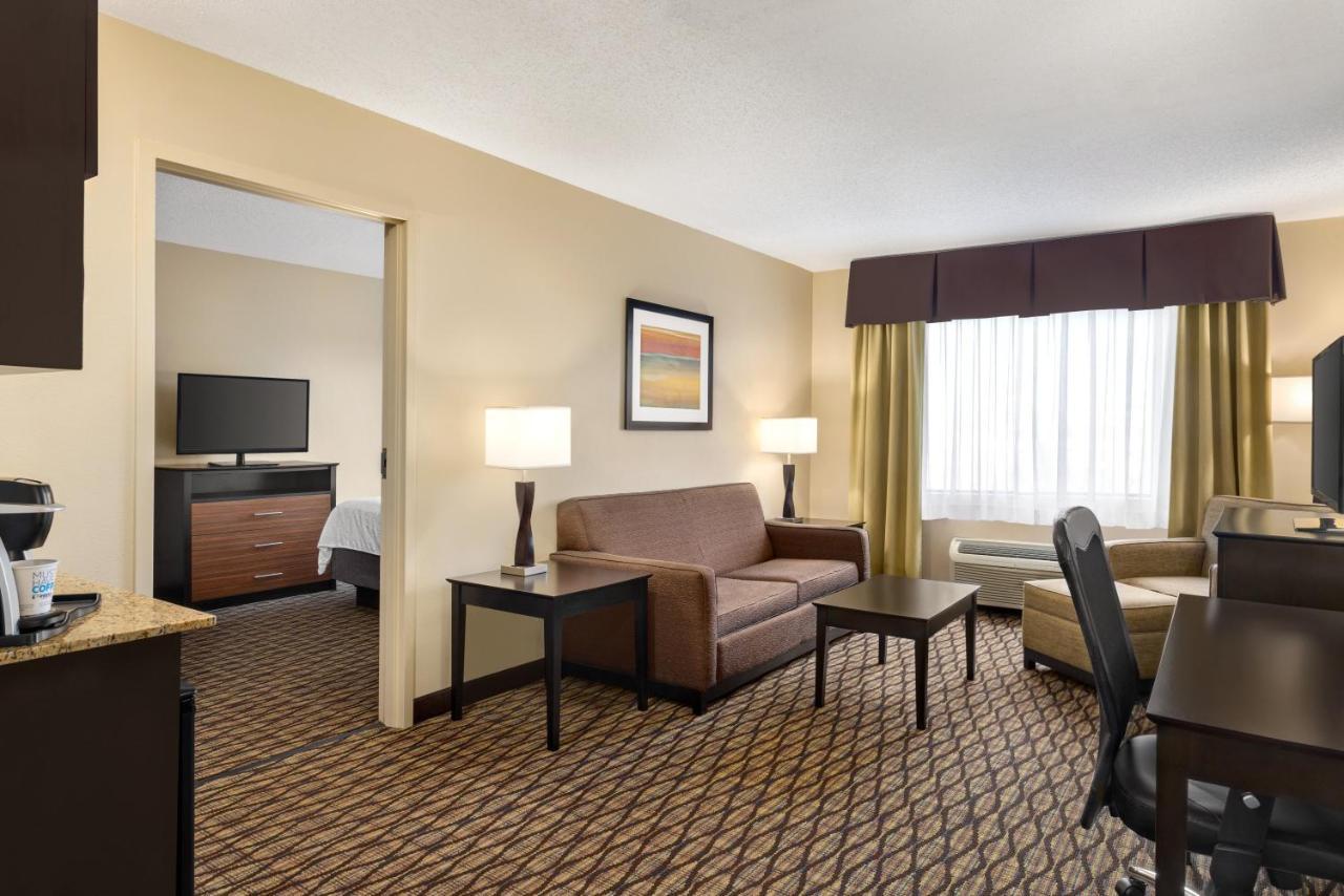 Holiday Inn Express Hotel & Suites Edmond By Ihg מראה חיצוני תמונה